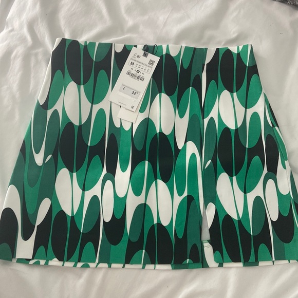 Zara mini skirt - Picture 1 of 2